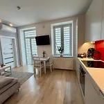 Апартаменти Targowa L9 *